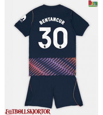 Tottenham Hotspur Rodrigo Bentancur #30 Borta Kläder Barn 2026-27 Kortärmad (+ Korta byxor)